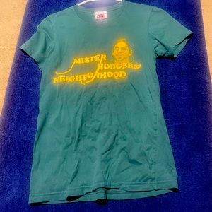 Green Bay packers T shirt Rodgers neighborhood!